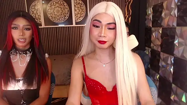 Snapshot of BigCockMaxineTS chatting on 7, 7, 2026 BigCockMaxineTS online show from 7, 7, 2026