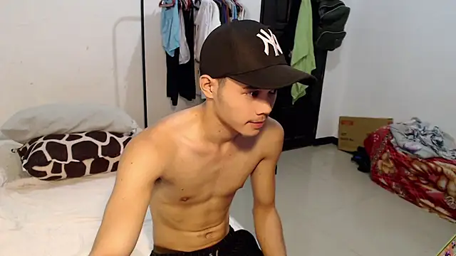 Snapshot of hot_asian01 chatting on 22, 4, 2026 hot asian01 online show from 22, 4, 2026