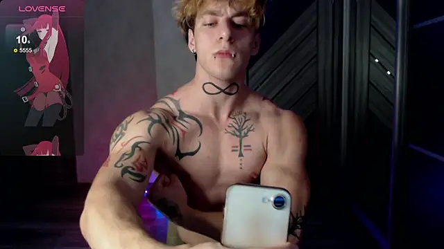 Snapshot of Brendan__Piks chatting on 12, 11, 2025 Brendan Piks online show from 12, 11, 2025