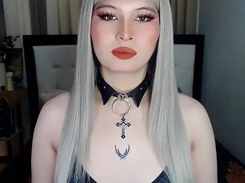 NaomiSmall online show from 23, 9, 2025