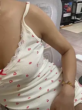 Mina048 online show from 9, 9, 2025