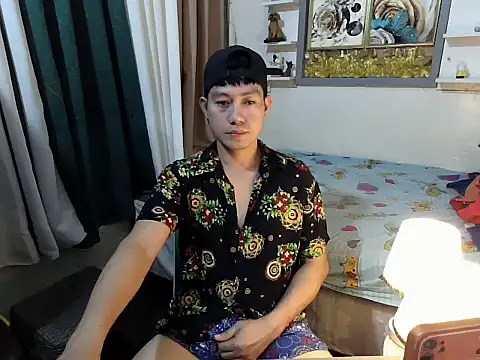 xshyboyx online show from 15, 7, 2026