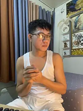 xshyboyx online show from 6, 11, 2025