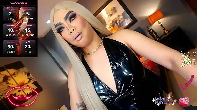 FridaHumphrey online show from 14, 11, 2025