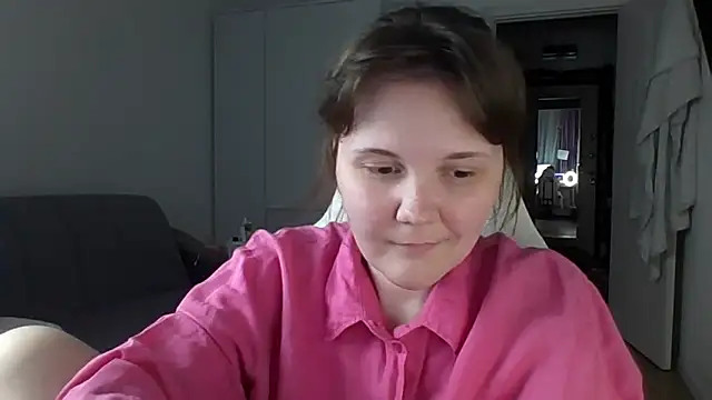 Snapshot of Qaynii chatting on 22, 9, 2025 Qaynii online show from 22, 9, 2025