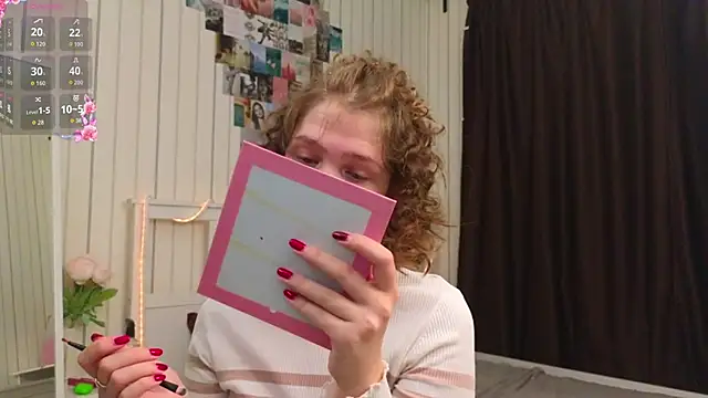 BeatrixCarIeton online show from 11, 11, 2025