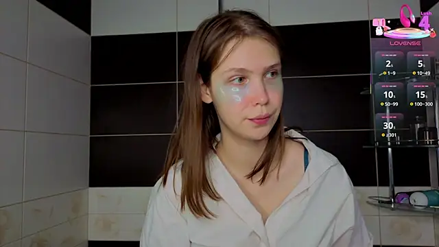 BeatrixCarIeton online show from 15, 10, 2025