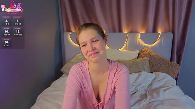 BeatrixCarIeton online show from 25, 9, 2025