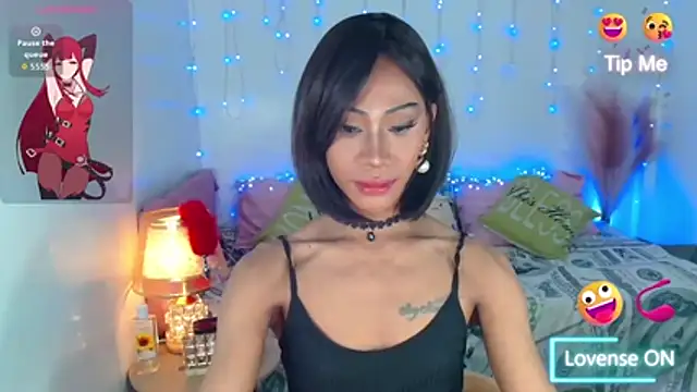 sassylatina online show from 5, 11, 2025