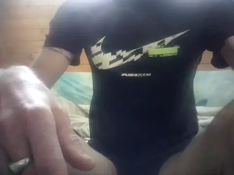 Snapshot of AmnesicEminence chatting on 5, 12, 2025 AmnesicEminence online show from 5, 12, 2025