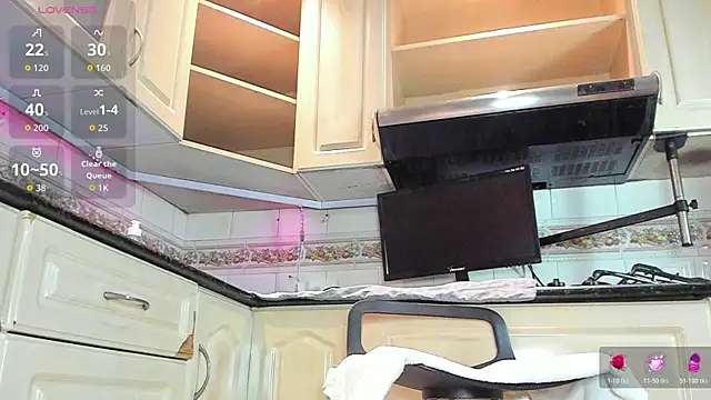 Snapshot of VictoriaPowell chatting on 30, 10, 2025 VictoriaPowell online show from 30, 10, 2025