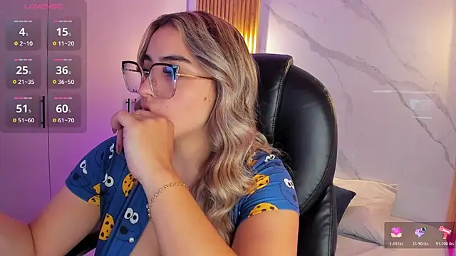 KYLIE JONES6 online show from 16, 12, 2025