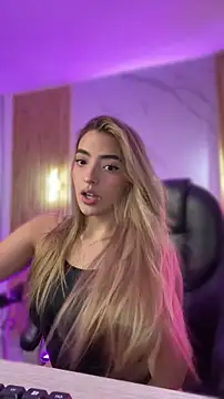 KYLIE JONES6 online show from 15, 5, 2026