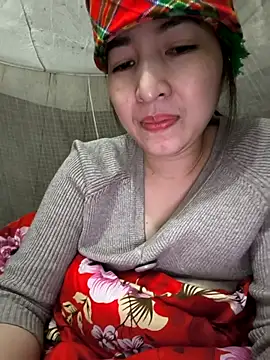 Ariana-Vy online show from 14, 12, 2025