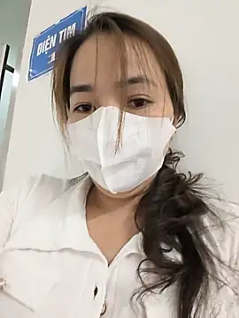 Ariana-Vy online show from 17, 6, 2026