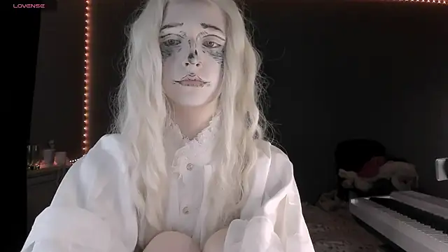 MelissaReis online show from 1, 11, 2025