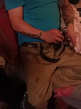 Twoslipperywhenwett online show from 6, 11, 2025