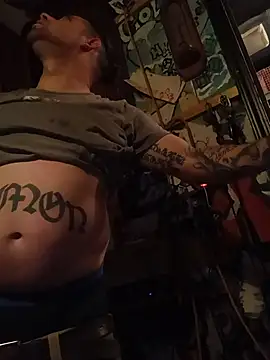 Twoslipperywhenwett online show from 14, 11, 2025