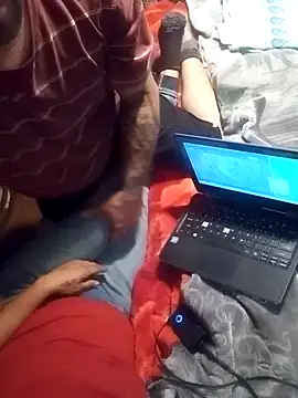 Twoslipperywhenwett online show from 19, 9, 2025