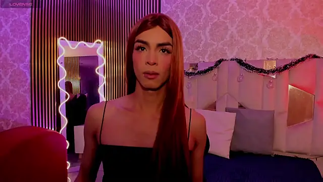 LIHIAN TAY online show from 29, 11, 2025