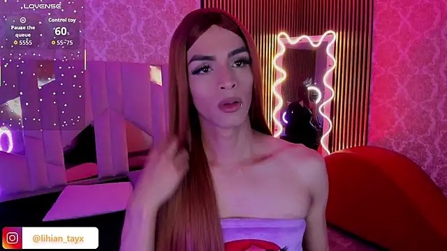 LIHIAN TAY online show from 30, 10, 2025