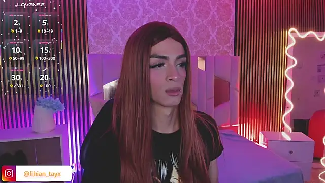 LIHIAN TAY online show from 24, 10, 2025