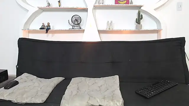 Snapshot of PRETTY_SEX1 chatting on 24, 11, 2025 PRETTY SEX1 online show from 24, 11, 2025