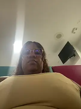 Snapshot of Sam_Blue chatting on 28, 7, 2026 Sam Blue online show from 28, 7, 2026