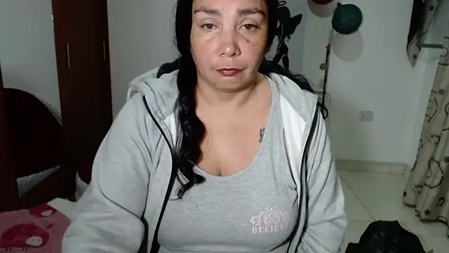 Vivian milf paint online show from 19, 9, 2025