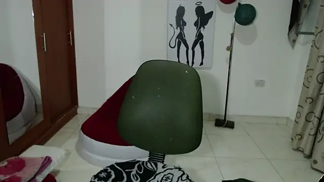 Vivian milf paint online show from 26, 9, 2025