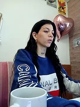Paula Alameda online show from 24, 9, 2025