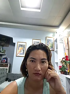 Snapshot of lustlushlady6 chatting on 12, 11, 2025 lustlushlady6 online show from 12, 11, 2025