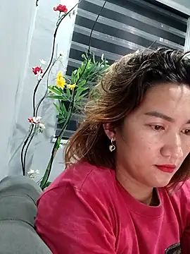 Snapshot of lustlushlady6 chatting on 28, 11, 2025 lustlushlady6 online show from 28, 11, 2025