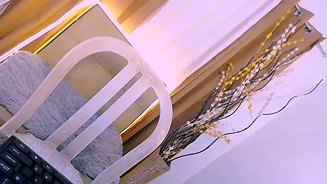 seductive nikki online show from 26, 10, 2025