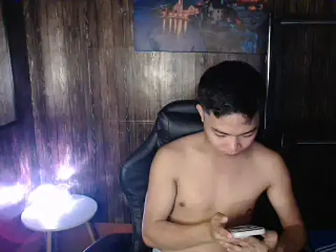 hotzachery online show from 10, 4, 2026