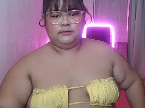 Snapshot of Naughty_alfrea chatting on 23, 4, 2026 Naughty alfrea online show from 23, 4, 2026