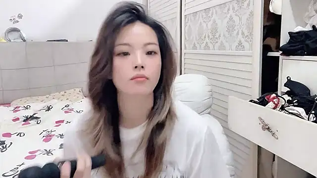 Holiland online show from 17, 11, 2025