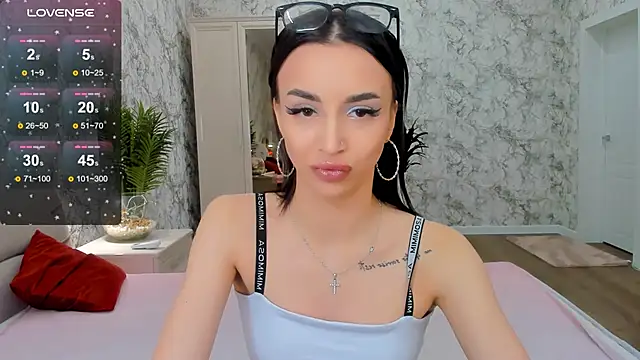 KatieBrown1 online show from 3, 10, 2025