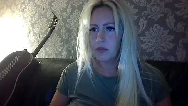 Snapshot of stormy_p chatting on 11, 10, 2025 stormy p online show from 11, 10, 2025