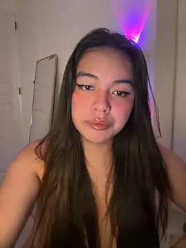 Snapshot of urasianlady chatting on 12, 11, 2025 urasianlady online show from 12, 11, 2025