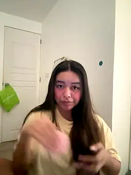 Snapshot of urasianlady chatting on 23, 10, 2025 urasianlady online show from 23, 10, 2025