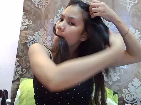 Snapshot of sweetcherry23 chatting on 9, 10, 2025 sweetcherry23 online show from 9, 10, 2025