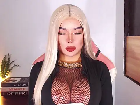 NataliaFernandezz online show from 12, 3, 2026