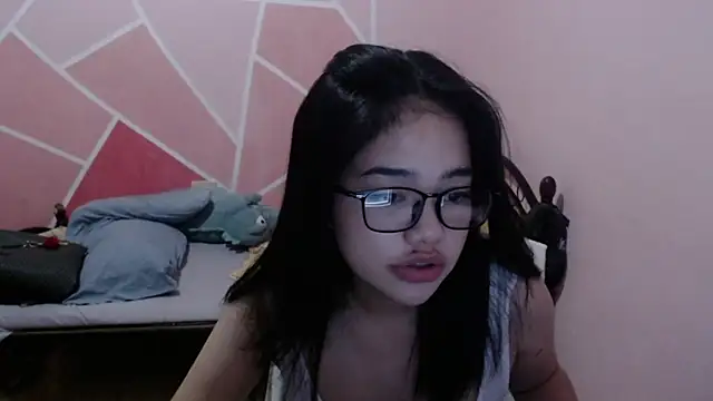 aaliyah walker online show from 9, 9, 2025