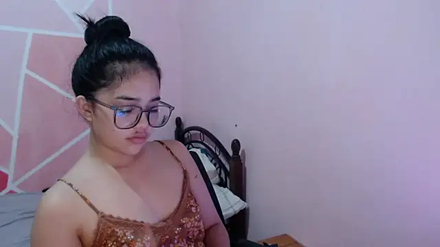 aaliyah walker online show from 24, 11, 2025