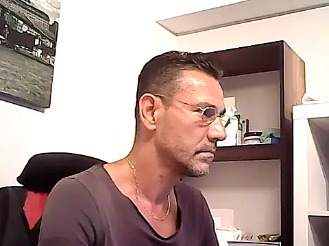Snapshot of mastercharisma35 chatting on 5, 6, 2026 mastercharisma35 online show from 5, 6, 2026