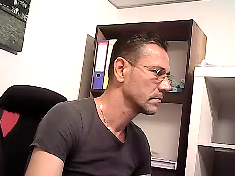 Snapshot of mastercharisma35 chatting on 11, 5, 2026 mastercharisma35 online show from 11, 5, 2026