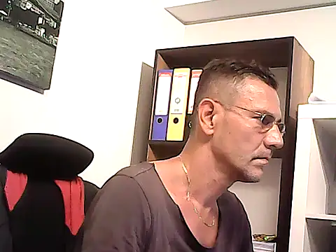 Snapshot of mastercharisma35 chatting on 6, 6, 2026 mastercharisma35 online show from 6, 6, 2026