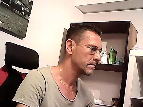 Snapshot of mastercharisma35 chatting on 30, 4, 2026 mastercharisma35 online show from 30, 4, 2026