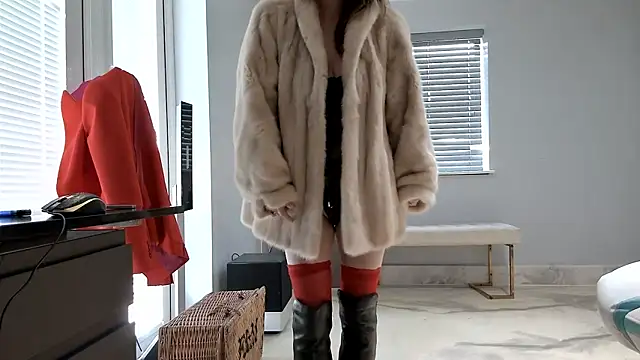 foxyroxymilf online show from 17, 11, 2025